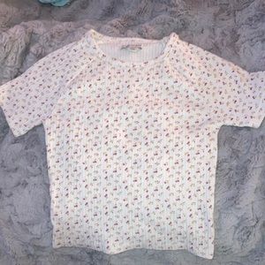 White shirt with flowers 💐 !